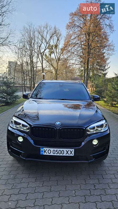 Позашляховик / Кросовер BMW X5 2014 в Сваляві