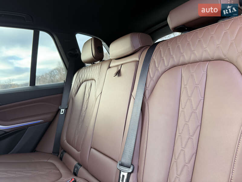 Внедорожник / Кроссовер BMW X5 2021 в Днепре