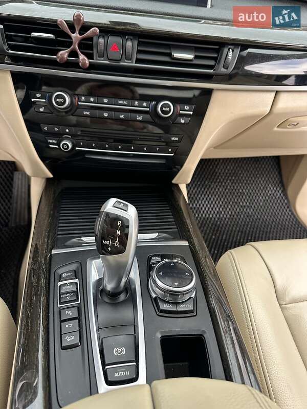 Внедорожник / Кроссовер BMW X5 2014 в Львове