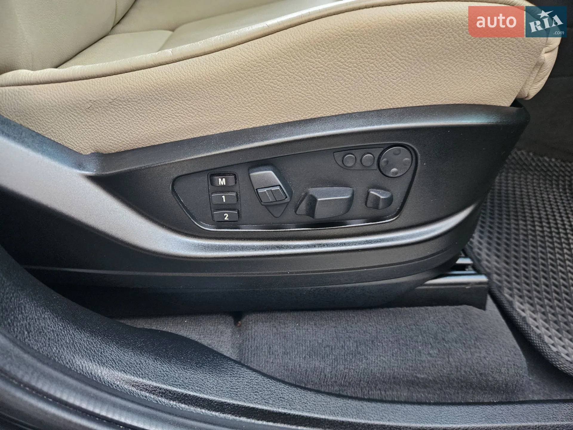2011 BMW X5 - мініатюра 44