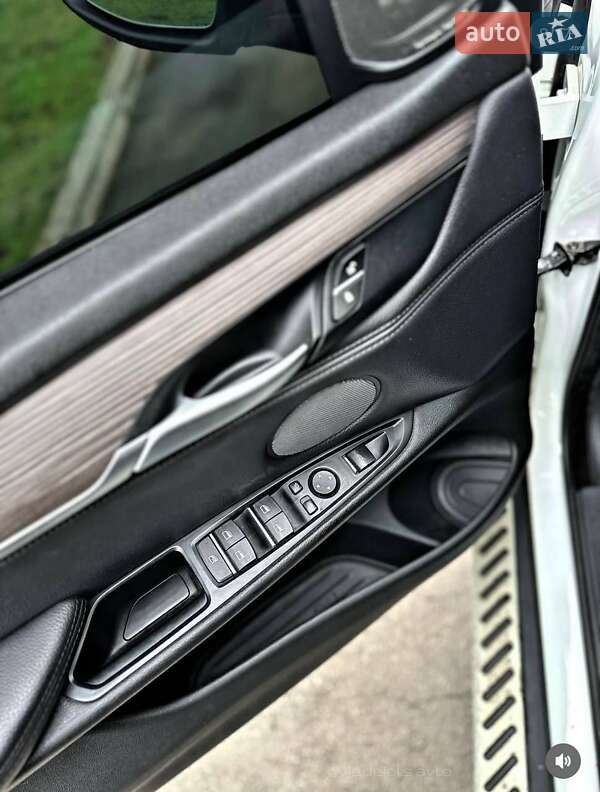 Внедорожник / Кроссовер BMW X5 2016 в Запорожье