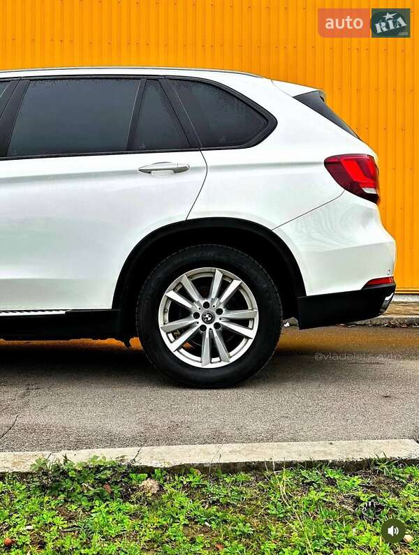 Внедорожник / Кроссовер BMW X5 2016 в Запорожье