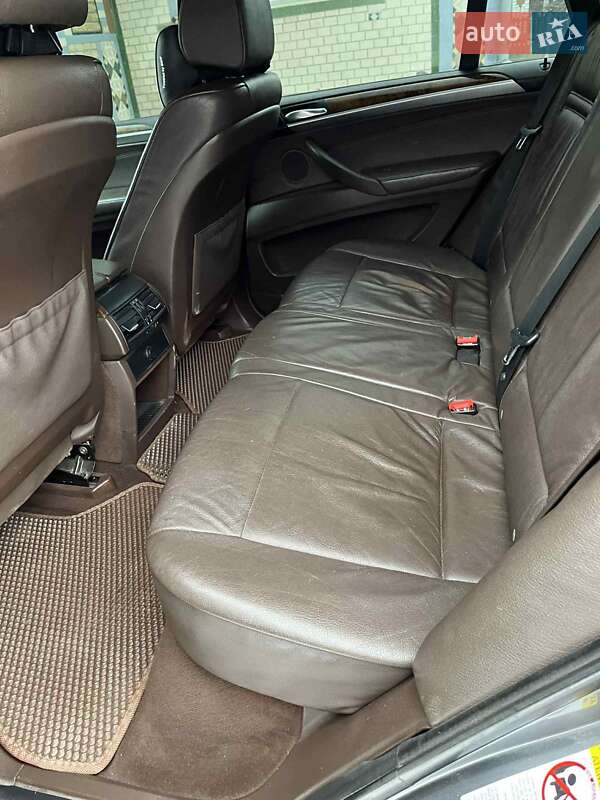 Внедорожник / Кроссовер BMW X5 2007 в Оратове