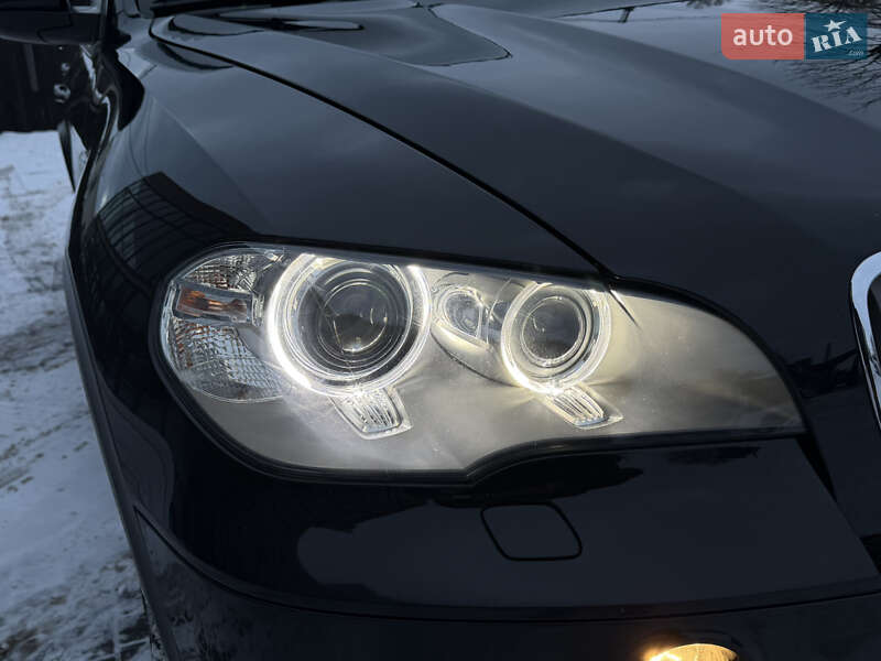 Внедорожник / Кроссовер BMW X5 2011 в Ровно