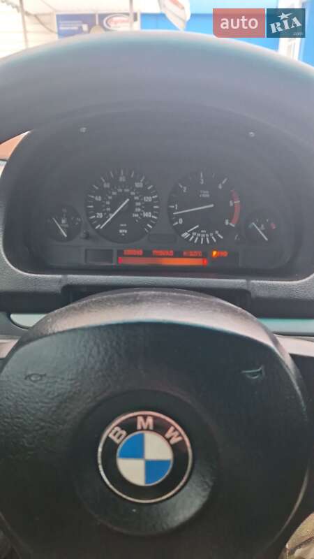 Внедорожник / Кроссовер BMW X5 2004 в Сумах