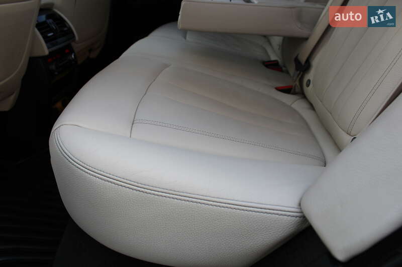 Внедорожник / Кроссовер BMW X5 2018 в Ровно