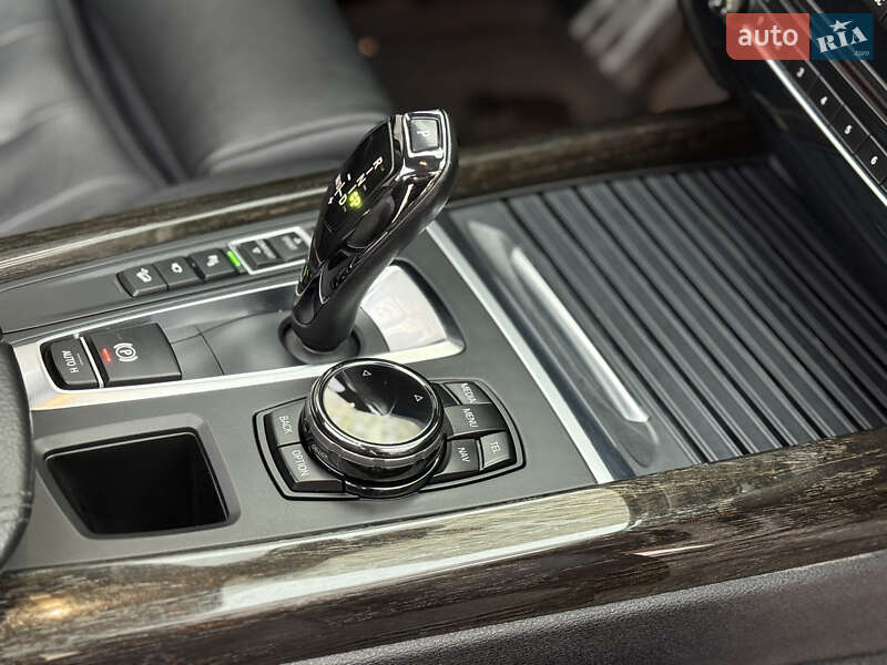 Внедорожник / Кроссовер BMW X5 2014 в Киеве