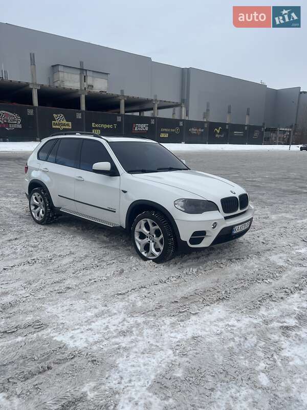 Внедорожник / Кроссовер BMW X5 2012 в Киеве