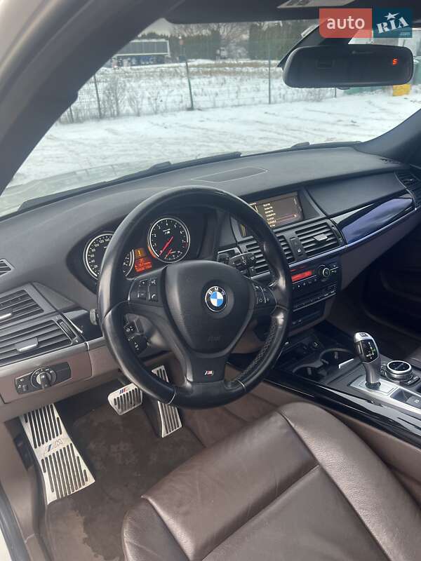 Внедорожник / Кроссовер BMW X5 2012 в Киеве