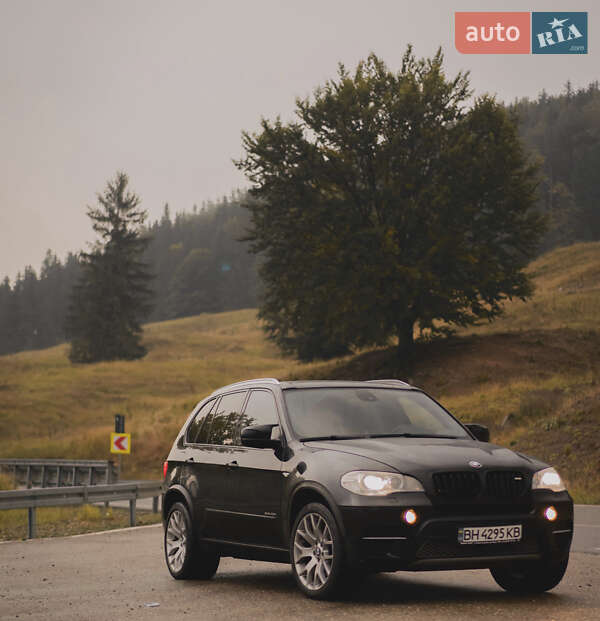 Внедорожник / Кроссовер BMW X5 2012 в Килии