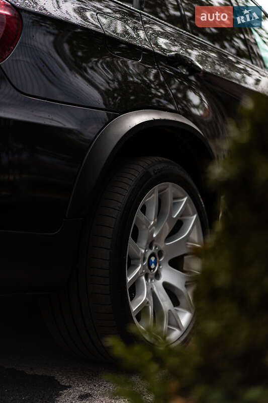 Внедорожник / Кроссовер BMW X5 2012 в Килии