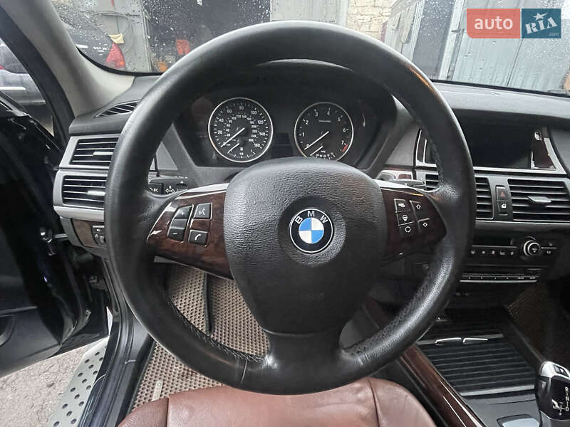 Внедорожник / Кроссовер BMW X5 2013 в Жмеринке