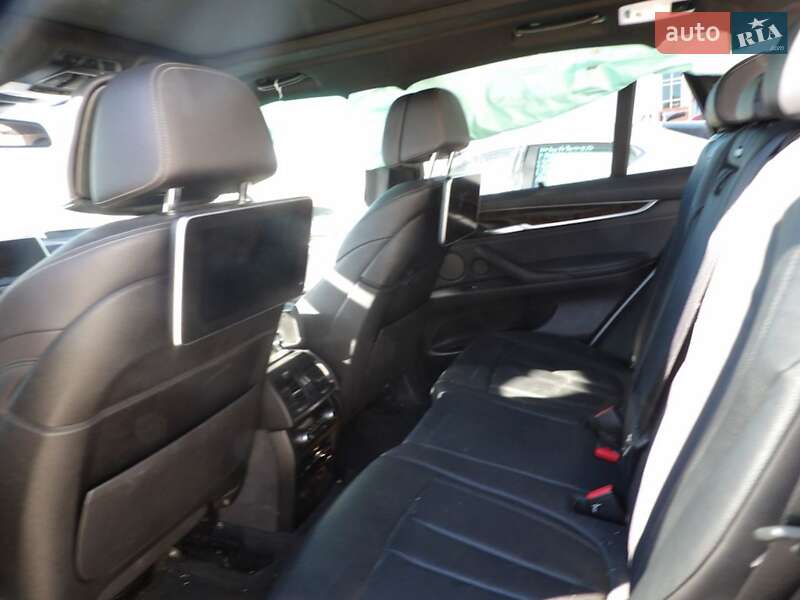 Внедорожник / Кроссовер BMW X5 2017 в Днепре