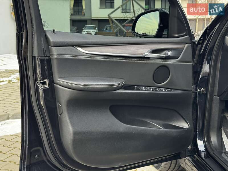Внедорожник / Кроссовер BMW X5 2015 в Ивано-Франковске
