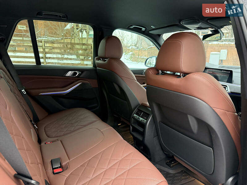Внедорожник / Кроссовер BMW X5 2023 в Киеве