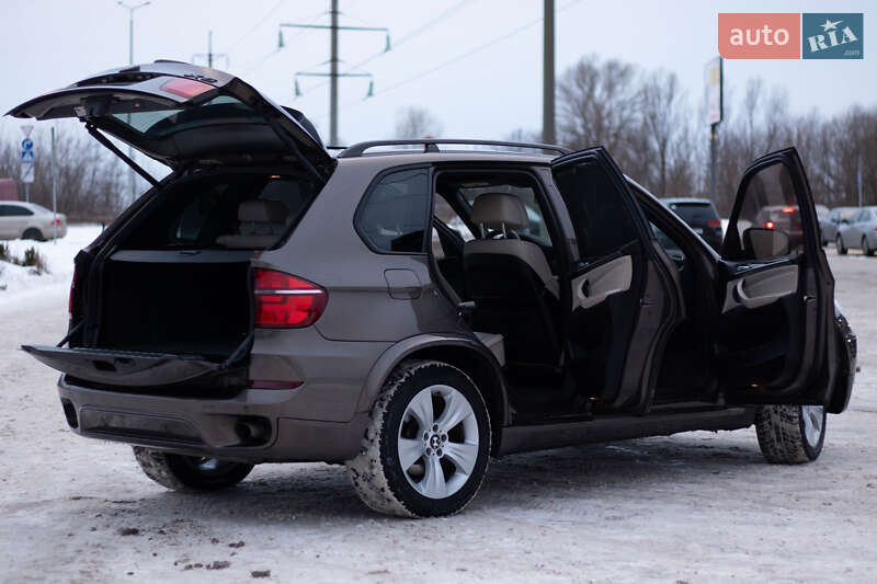 Позашляховик / Кросовер BMW X5 2012 в Києві фото 9 Позашляховик / Кросовер BMW X5 2012 в Києві
