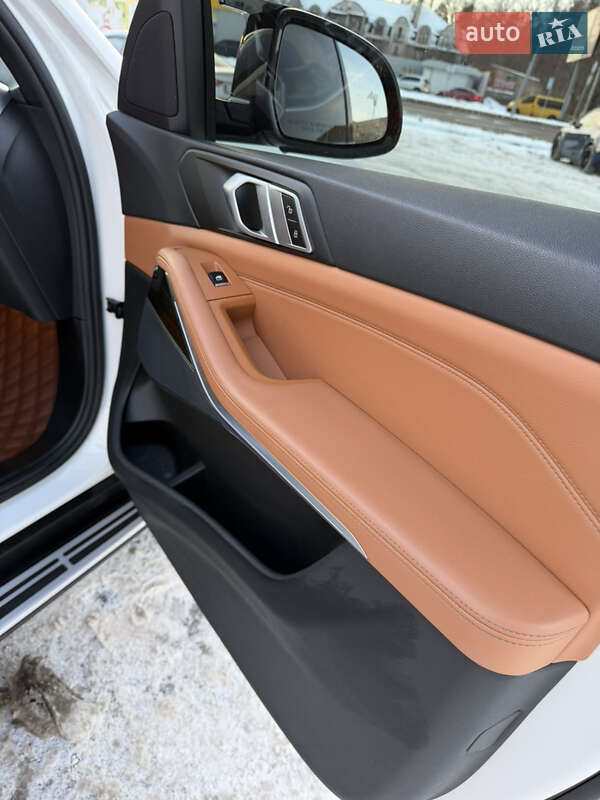 Позашляховик / Кросовер BMW X5 2018 в Києві фото 23 Позашляховик / Кросовер BMW X5 2018 в Києві