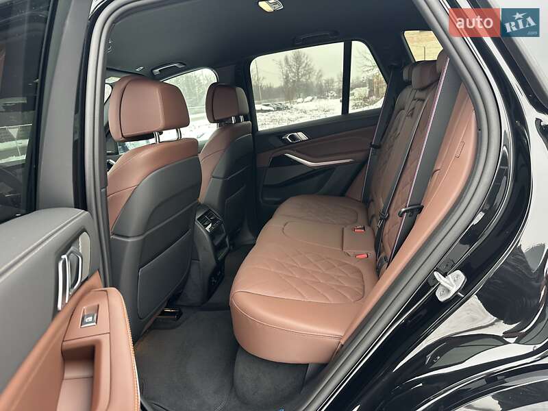 Внедорожник / Кроссовер BMW X5 2024 в Киеве