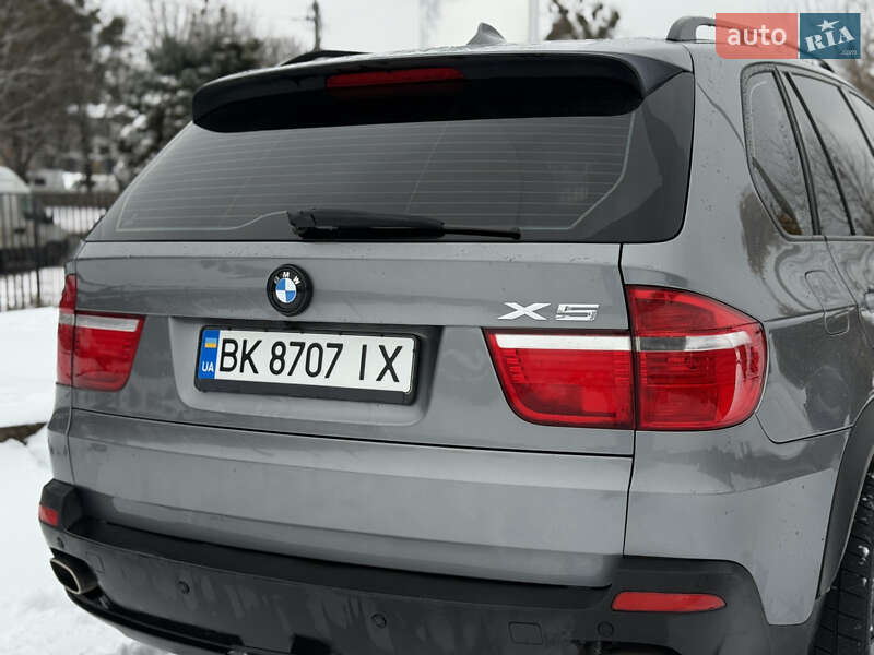Позашляховик / Кросовер BMW X5 2010 в Рівному