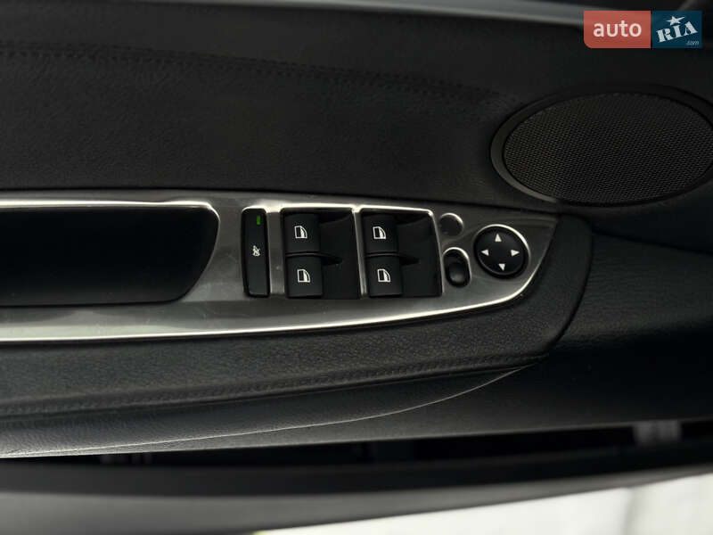 Позашляховик / Кросовер BMW X5 2010 в Рівному