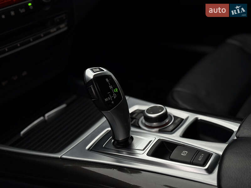 Позашляховик / Кросовер BMW X5 2010 в Рівному