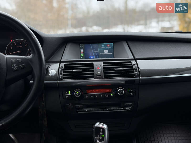 Позашляховик / Кросовер BMW X5 2010 в Рівному