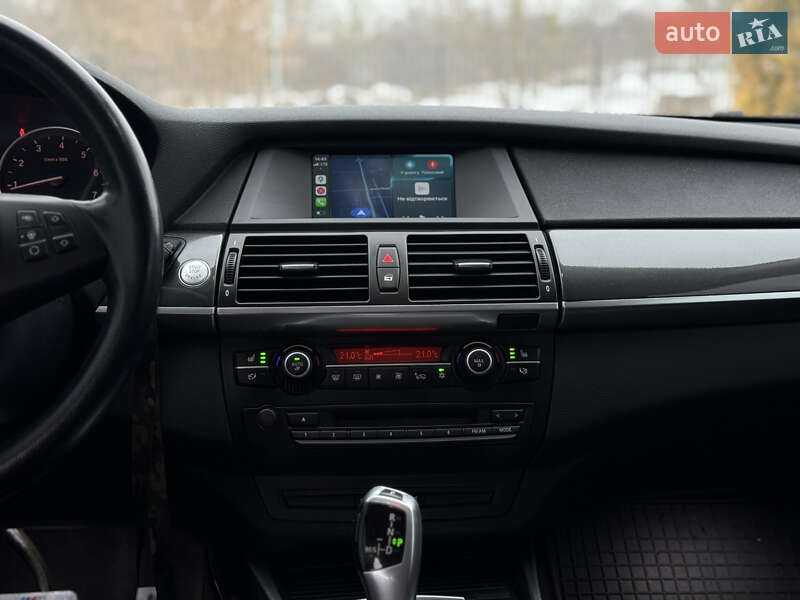 Позашляховик / Кросовер BMW X5 2010 в Рівному