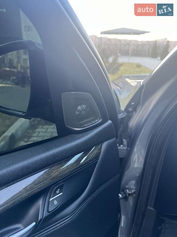 Позашляховик / Кросовер BMW X5 2015 в Южному фото 7 Позашляховик / Кросовер BMW X5 2015 в Южному