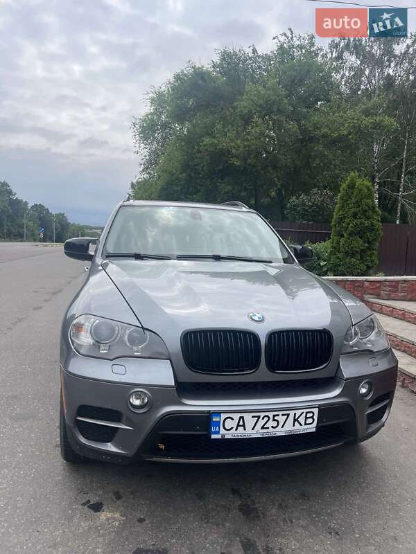 Позашляховик / Кросовер BMW X5 2012 в Тальному