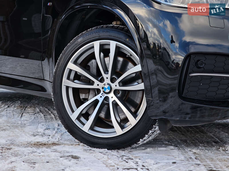 Внедорожник / Кроссовер BMW X5 2016 в Луцке