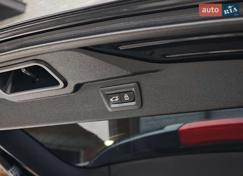 Внедорожник / Кроссовер BMW X5 2016 в Луцке