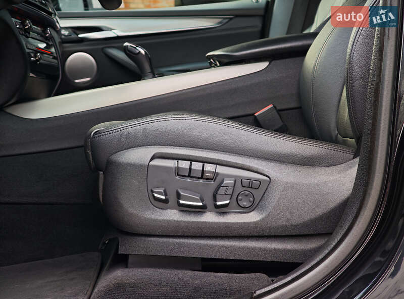 Внедорожник / Кроссовер BMW X5 2016 в Луцке