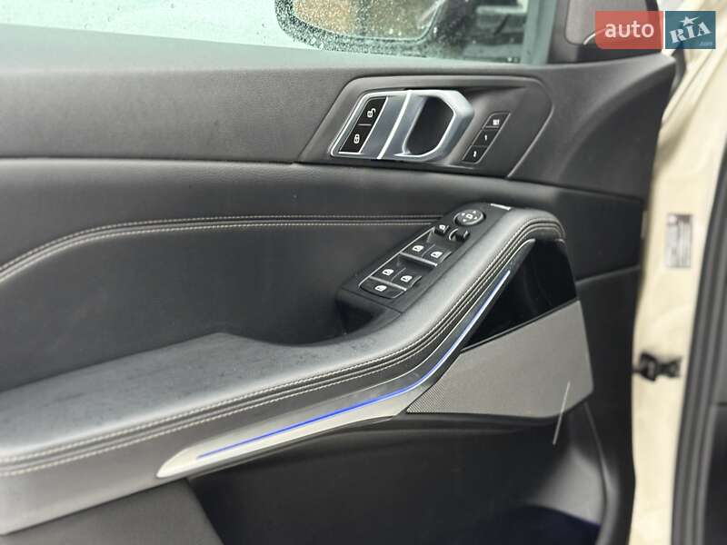 Позашляховик / Кросовер BMW X5 2019 в Львові