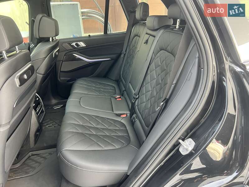 Позашляховик / Кросовер BMW X5 2023 в Дніпрі