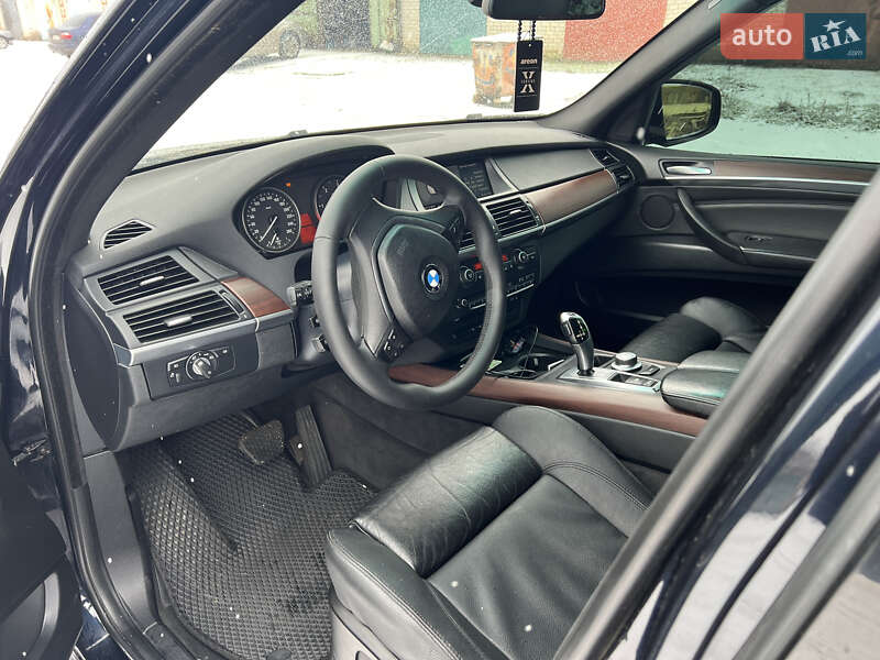 Внедорожник / Кроссовер BMW X5 2008 в Одессе