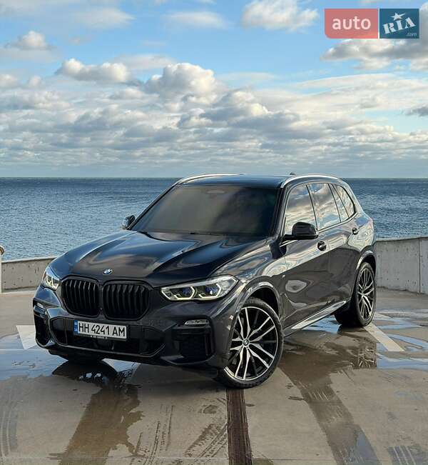 Внедорожник / Кроссовер BMW X5 2018 в Одессе