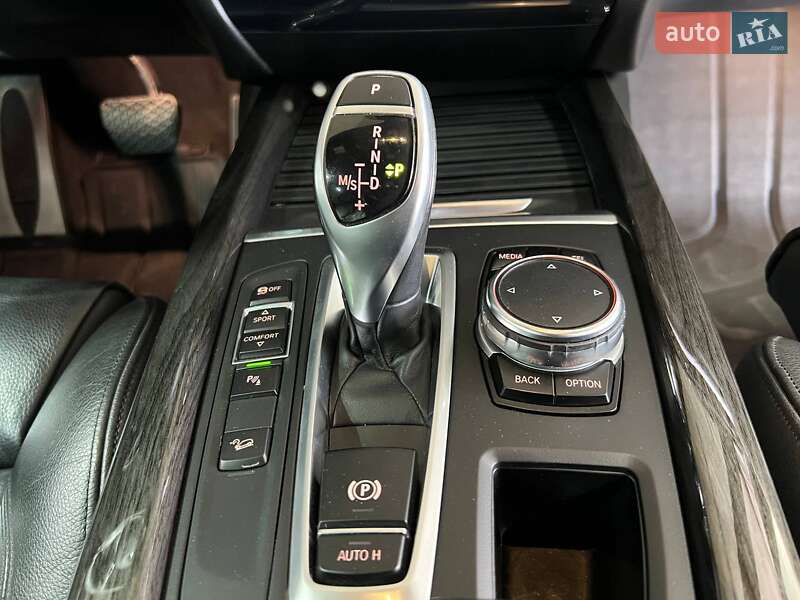 Внедорожник / Кроссовер BMW X5 2015 в Одессе