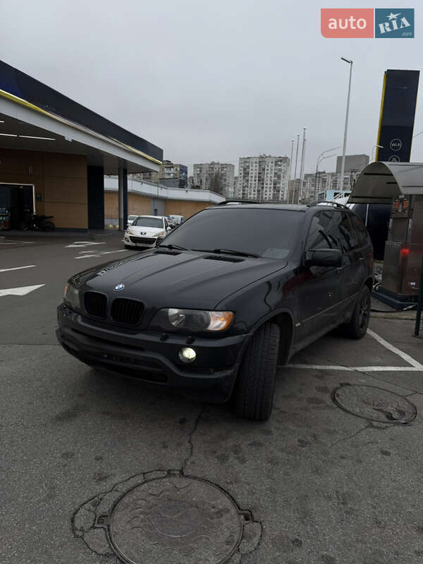 Внедорожник / Кроссовер BMW X5 2002 в Киеве