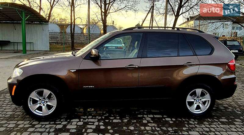 Внедорожник / Кроссовер BMW X5 2012 в Черновцах