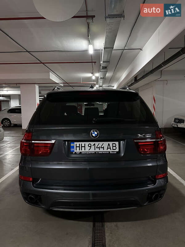 Внедорожник / Кроссовер BMW X5 2011 в Одессе
