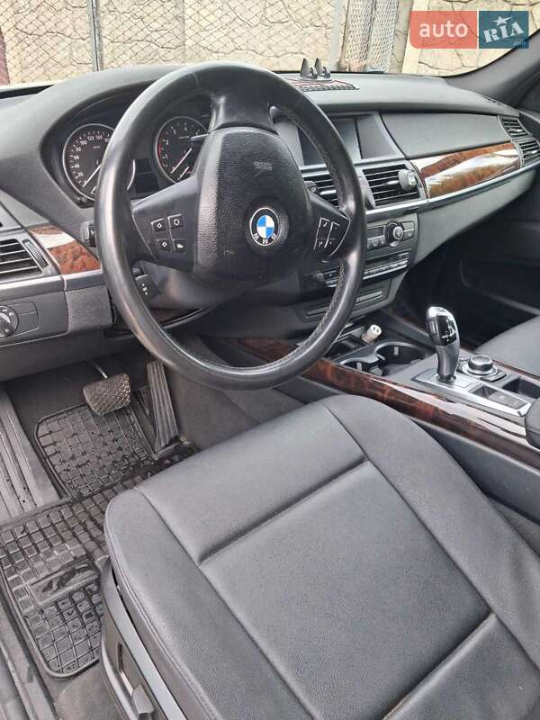 Внедорожник / Кроссовер BMW X5 2010 в Луцке фото 12 Внедорожник / Кроссовер BMW X5 2010 в Луцке