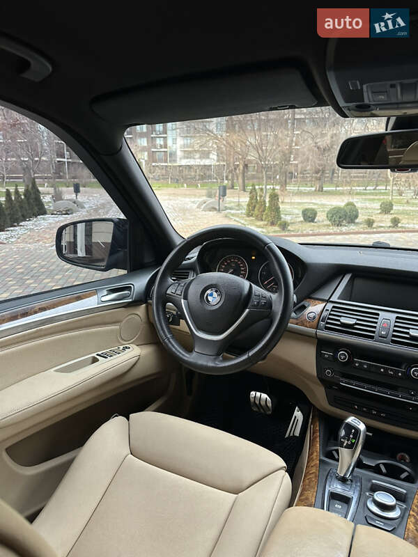 Внедорожник / Кроссовер BMW X5 2008 в Одессе