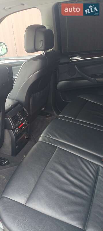 Внедорожник / Кроссовер BMW X5 2010 в Киеве