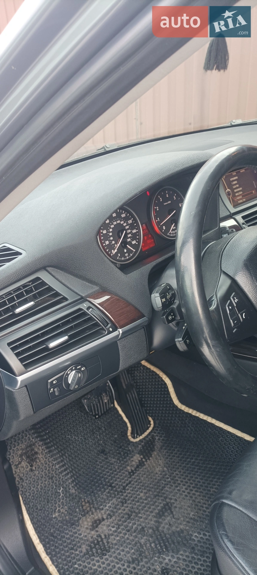 2010 BMW X5 - мініатюра 23