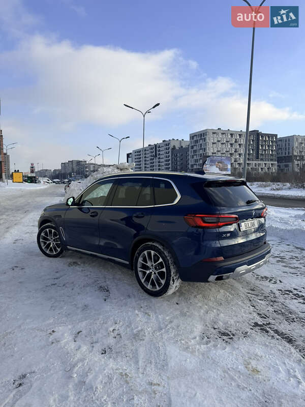 Внедорожник / Кроссовер BMW X5 2019 в Львове