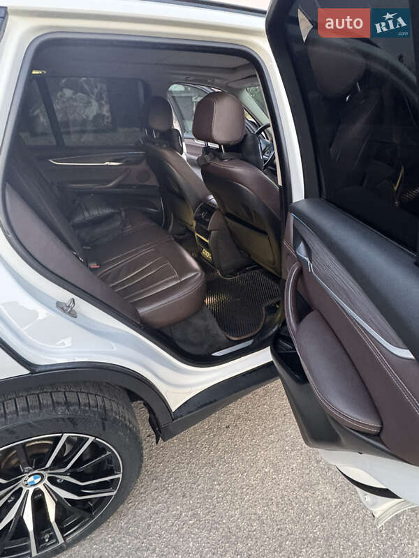 Внедорожник / Кроссовер BMW X5 2014 в Кропивницком