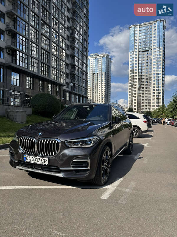 Внедорожник / Кроссовер BMW X5 2022 в Киеве