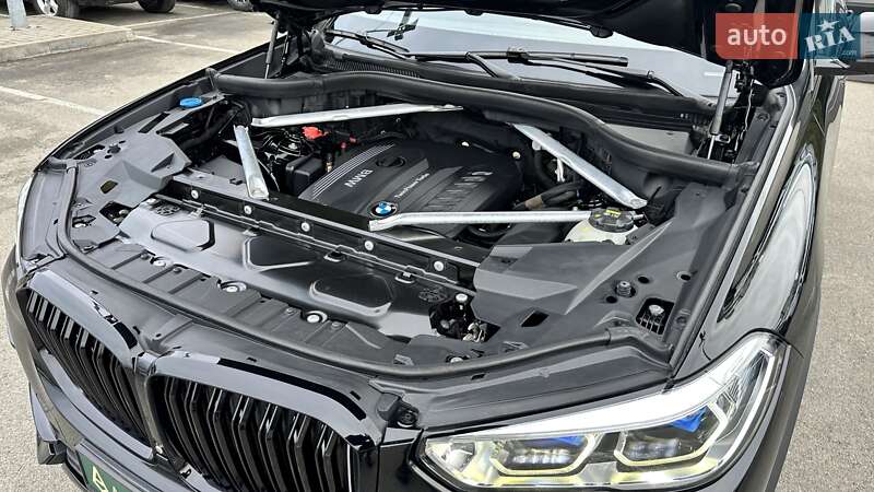 Внедорожник / Кроссовер BMW X5 2020 в Киеве
