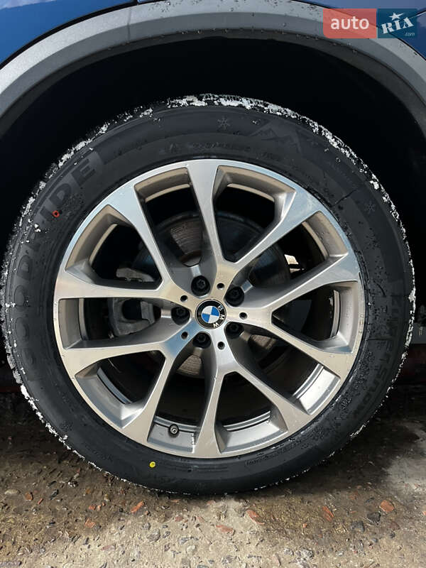 Внедорожник / Кроссовер BMW X5 2019 в Львове