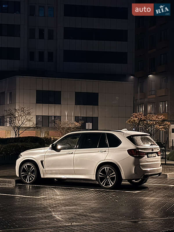 Внедорожник / Кроссовер BMW X5 2016 в Киеве